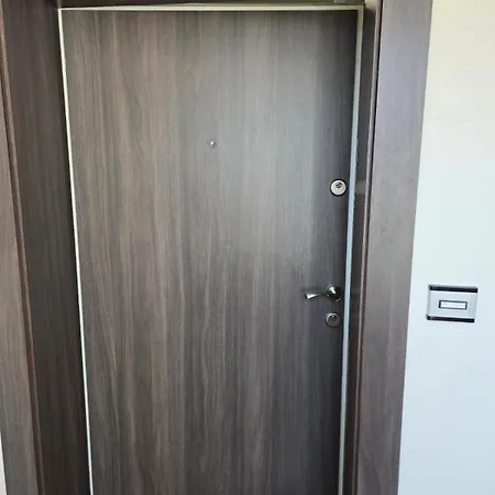 アパート мостова 30 *
