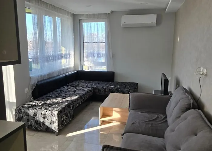 公寓 мостова 30 鲁塞