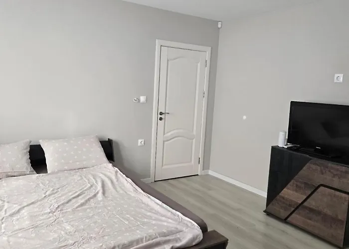 мостова 30 * 鲁塞